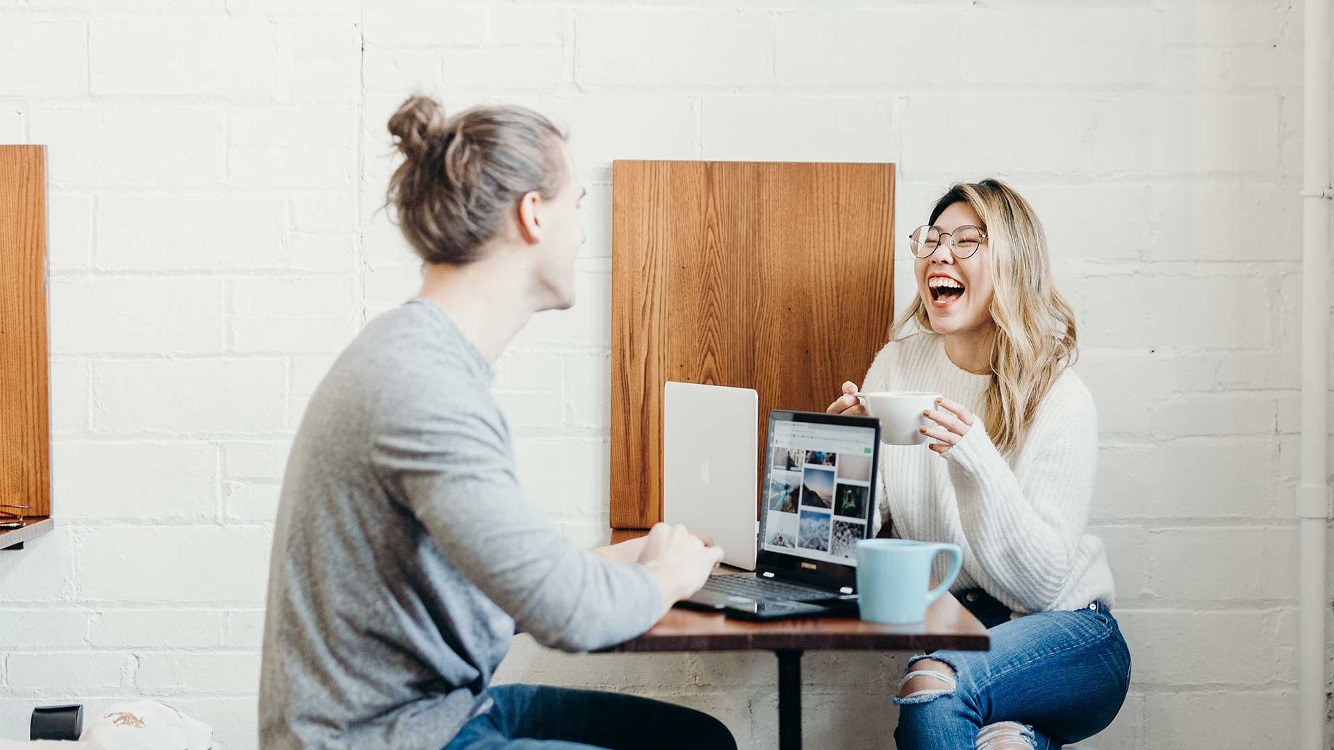 What is Digital Marketing? A Beginner's Guide home hero bg